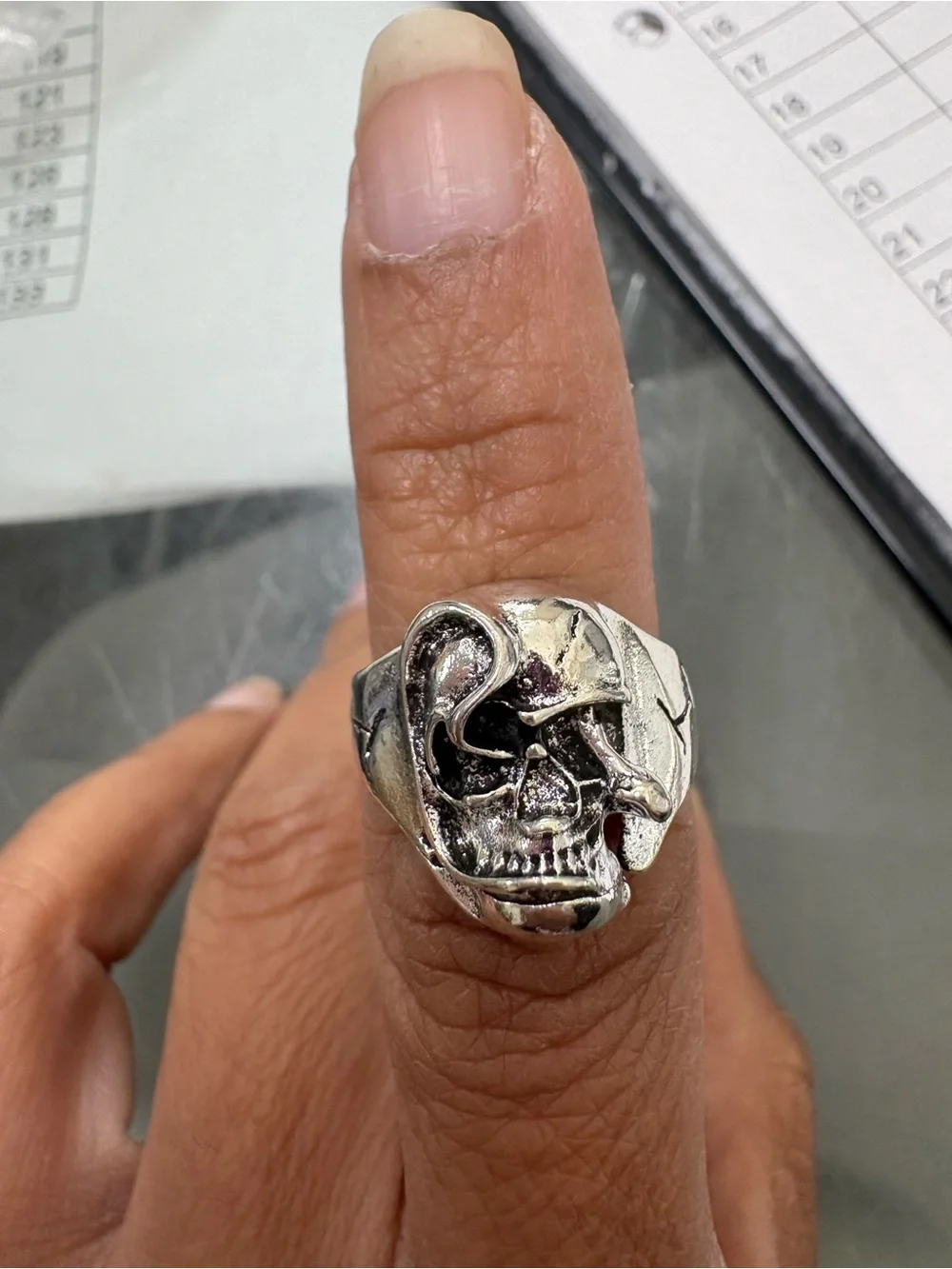 N/A bold silver
